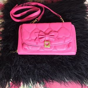 Betsey Johnson XOX Crossbody Pink